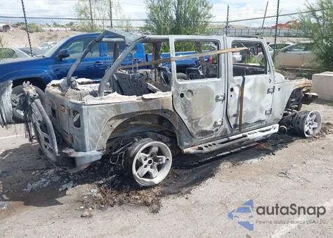 2015 Jeep Wrangler Unlimited Sahara z USA, uszkodzony, nr VIN 1C4BJWEG3FL620377